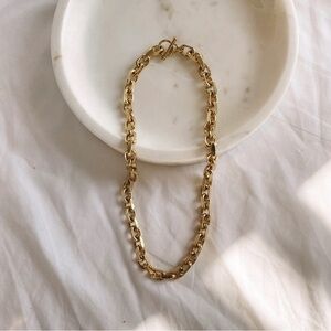 Elegant Gold Chain Necklace